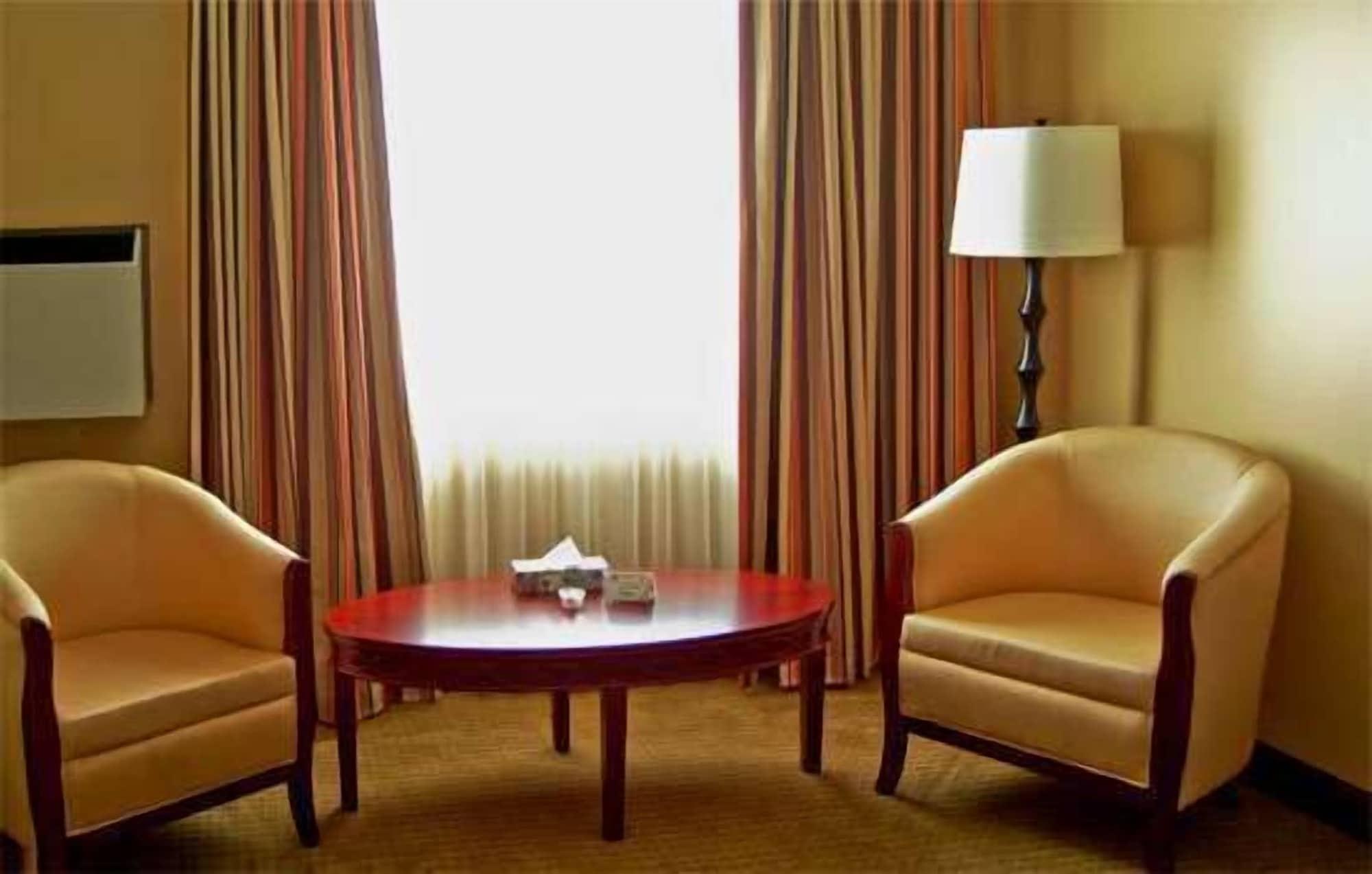Coast Fraser Inn Williams Lake Quarto foto